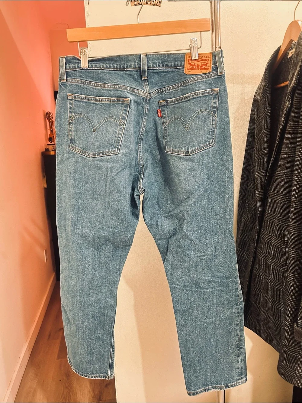 Women’s Vintage Distressed Blue Jeans - Classic Straight Fit - Picture 7 of 10